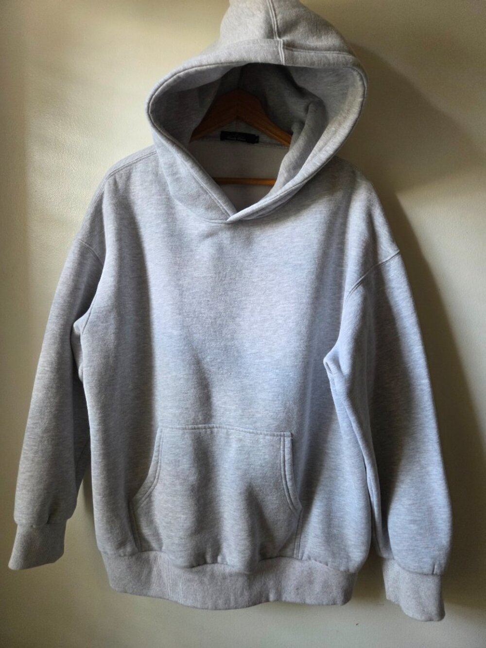 EUC TRENDY QUEEN GREY SOFT HEAVY COTTON BLEND HOODIE WOMENS SIZE LARGE